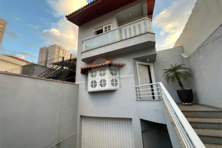 Casa à venda com 4 quartos, sendo 1 suíte, em Vila Maria Alta, São Paulo, SP
