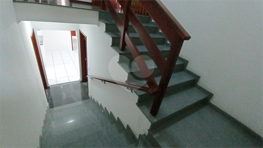 Casa à venda com 5 quartos, sendo 3 suítes, em Nova Vinhedo, Vinhedo, SP