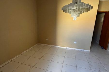 Casa para alugar com 3 quartos, sendo 1 suíte,  em Santa Luzia, Três Lagoas, MS
