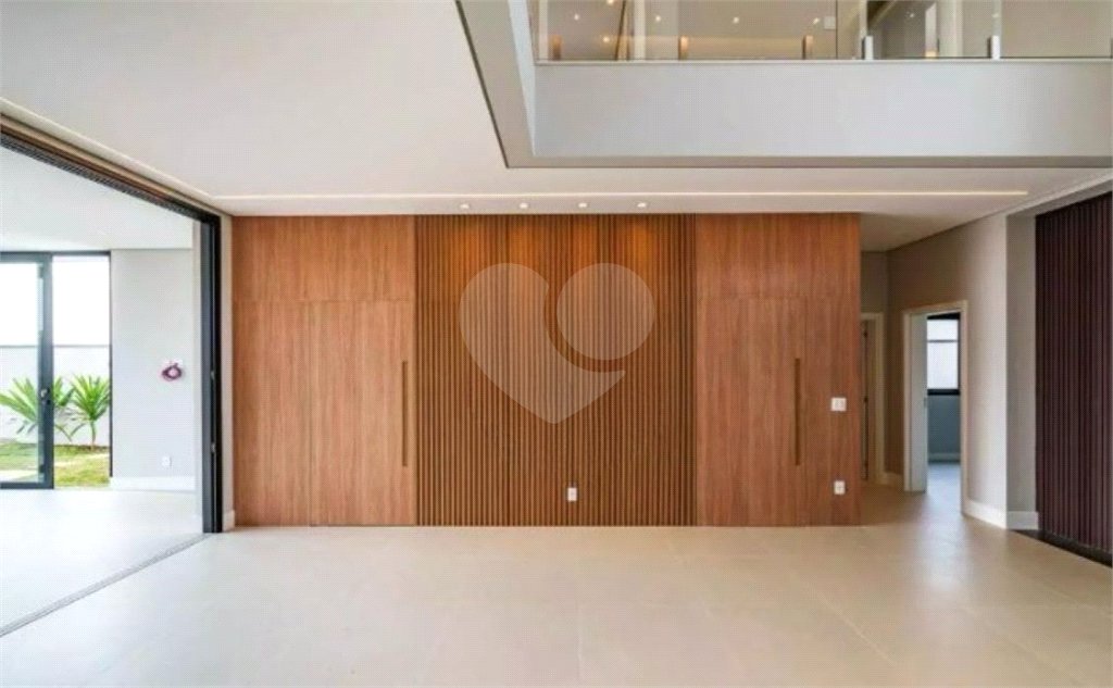 Casa à venda com 3 quartos, sendo 2 suítes,  no condomínio Alphaville Dom Pedro Iii, Campinas - SP