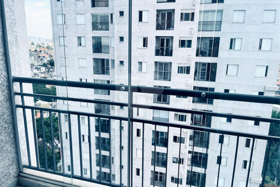 Apartamento à venda com 2 quartos em Parque Maria Domitila, São Paulo, SP