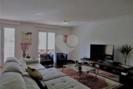 Casa à venda com 4 suítes em Alto da Boa Vista, São Paulo, SP