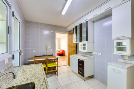 Apartamento à venda com 3 quartos, sendo 1 suíte, em Chácara Santo Antônio (zona Sul), São Paulo, SP