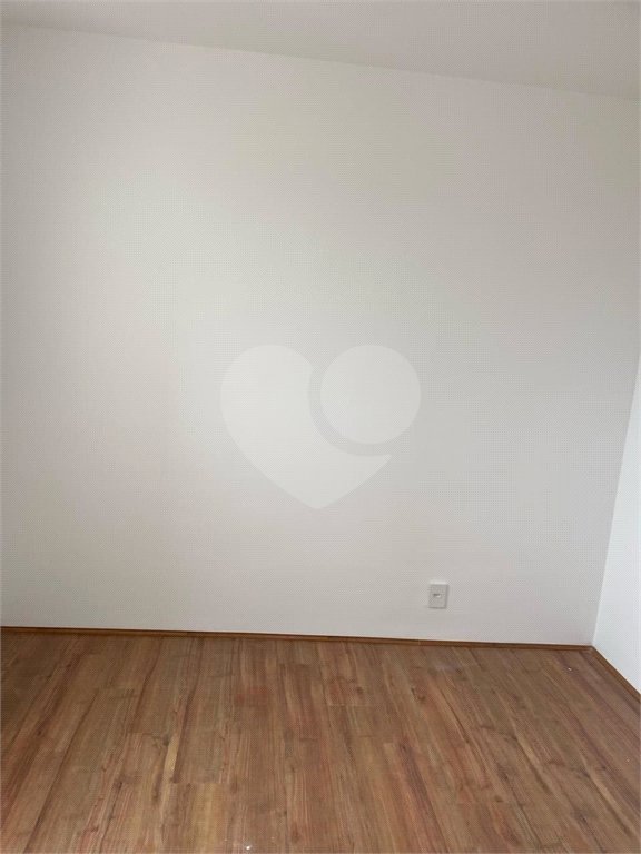 Apartamento à venda com 2 quartos em Cidade Tiradentes, São Paulo, SP