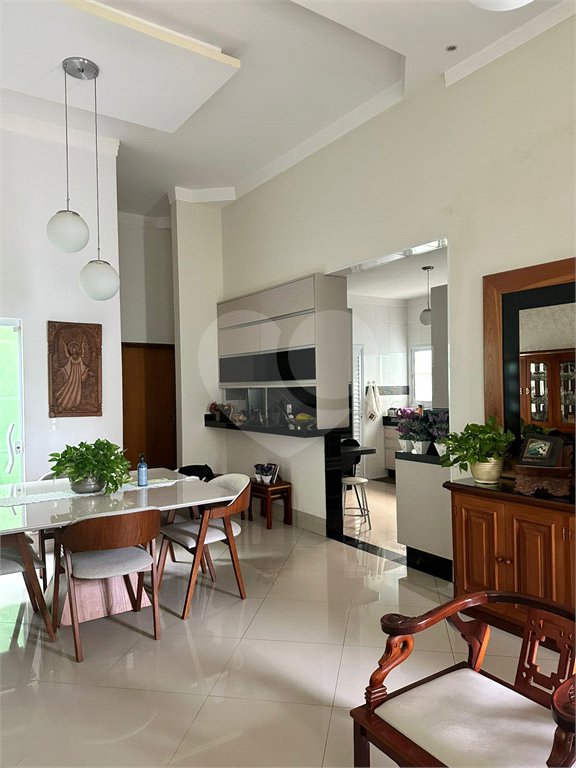 Casa à venda com 3 suítes em Jardim Regina, Indaiatuba, SP