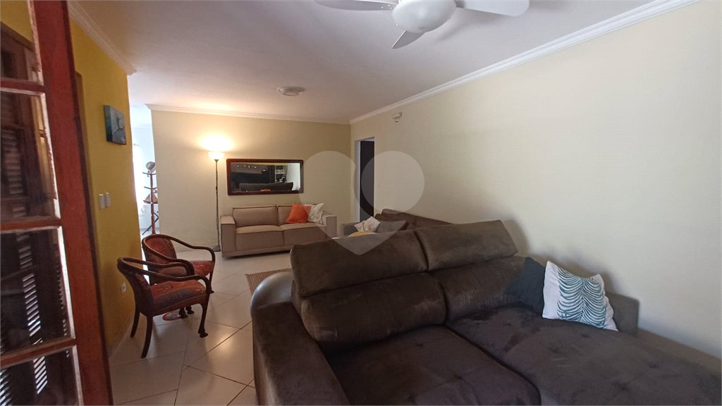 Casa à venda com 3 quartos, sendo 1 suíte, no condomínio Santa Inês, Itu - SP