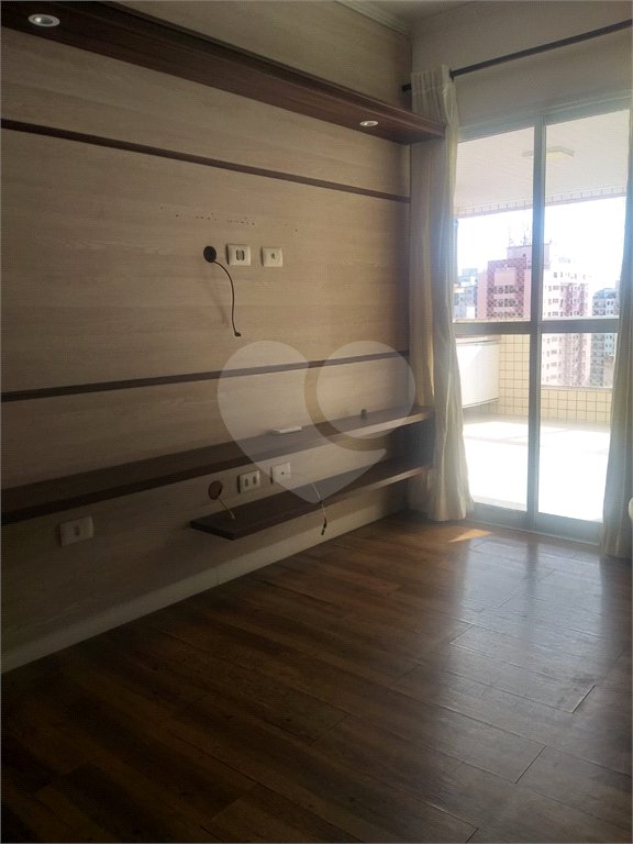 Apartamento à venda com 2 suítes em Guilhermina, Praia Grande, SP