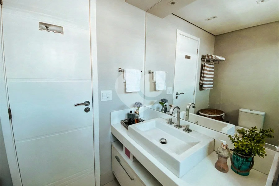 Apartamento à venda com 3 suítes em Santana, São Paulo, SP