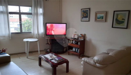 Sobrado à venda com 2 quartos em Tremembé, São Paulo, SP