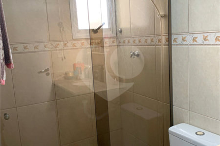 Casa à venda com 3 quartos, sendo 2 suítes,  no condomínio Residencial Jardins, São Bernardo do Campo - SP