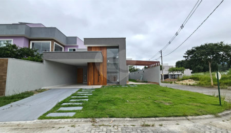 Casa à venda com 3 quartos, sendo 1 suíte,  no condomínio Grand Park, Rio de Janeiro - RJ
