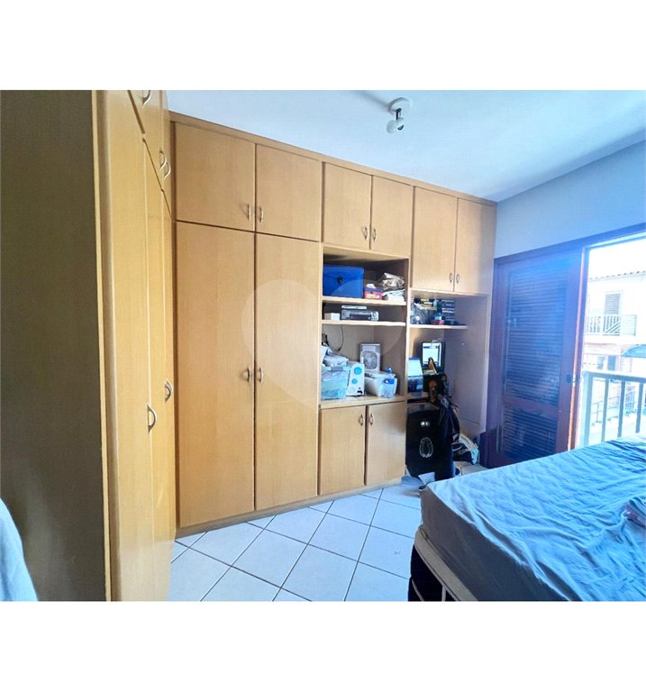 Casa à venda com 3 quartos, sendo 1 suíte, no condomínio Heráclito Graça, São Paulo - SP