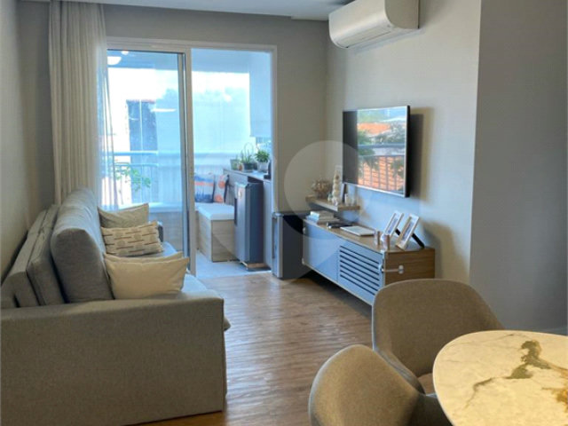 Apartamento à venda com 3 quartos, sendo 1 suíte,  em Campo Grande, São Paulo, SP