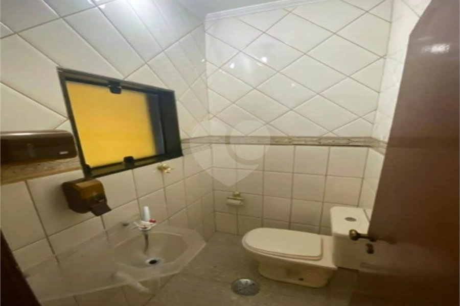 Sobrado à venda com 3 quartos, sendo 1 suíte, em Jardim Bom Clima, Guarulhos, SP
