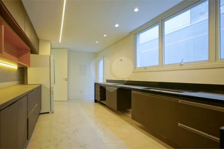 Casa para alugar com 4 suítes no condomínio Hípica Garden, São Paulo - SP