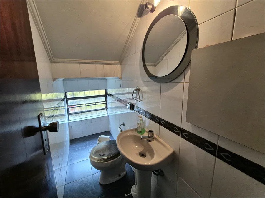 Sobrado à venda com 4 quartos em Jardim Sarah, São Paulo, SP