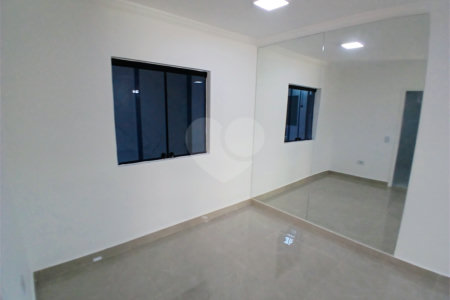 Casa à venda com 3 quartos, sendo 1 suíte, no condomínio Res Saint Honoré, São Paulo - SP