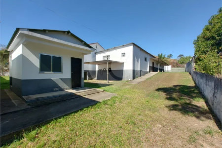 Terreno à venda com 3 suítes em Bazílio, Rio Bonito, RJ