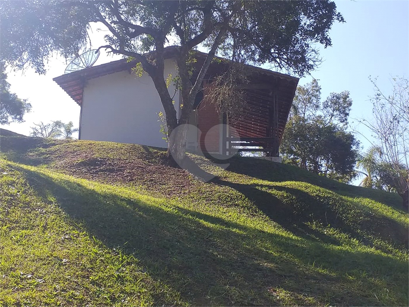 Sítio à venda com 4 quartos, sendo 1 suíte,  em Cruz das Almas, Biritiba-mirim, SP