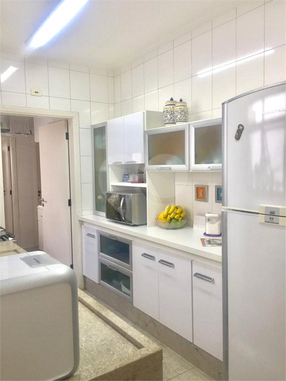 Apartamento à venda com 3 suítes em Vila Suzana, São Paulo, SP