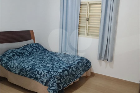 Casa à venda com 4 quartos, sendo 1 suíte, em Bosque dos Eucaliptos, São José dos Campos, SP