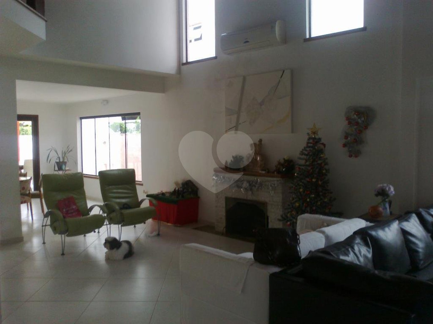 Sobrado à venda com 5 suítes em Enseada, Bertioga, SP