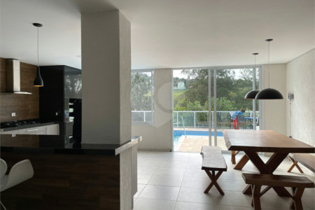 Casa à venda com 4 suítes em Suru, Santana de Parnaíba, SP