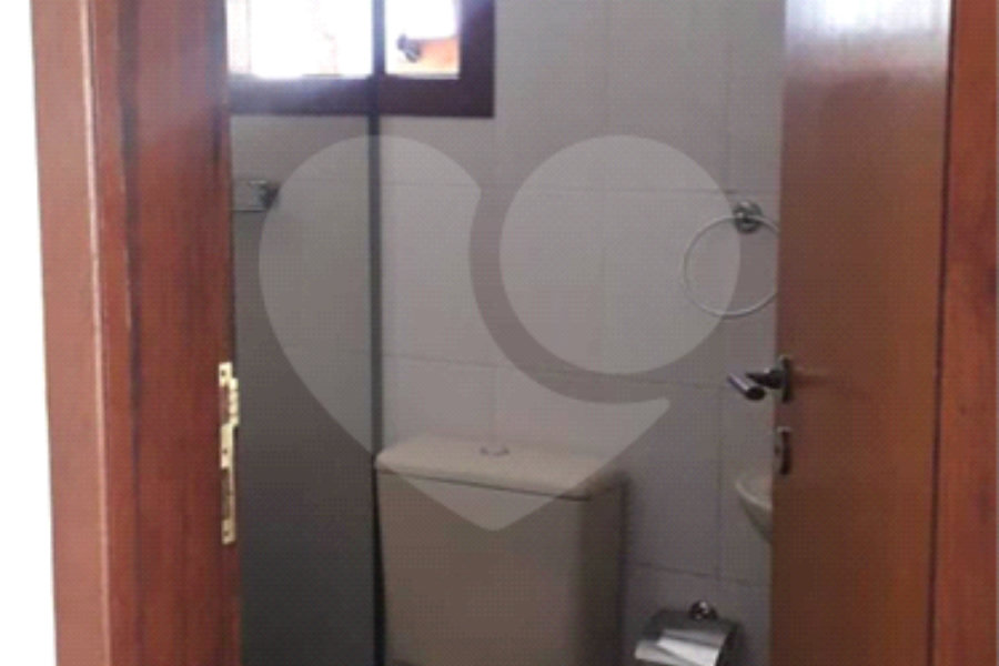 Casa à venda com 3 quartos, sendo 4 suítes,  no condomínio Alpes da Cantareira, Mairiporã - SP