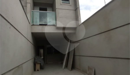 Sobrado à venda com 3 suítes em Vila Carolina, São Paulo, SP