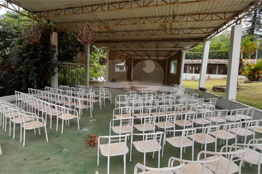 Casa Térrea à venda com 5 quartos, sendo 3 suítes, em Serra da Cantareira, Mairiporã, SP