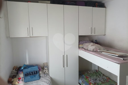 Condomínio à venda com 2 quartos em Vila São Paulo, Mogi das Cruzes, SP