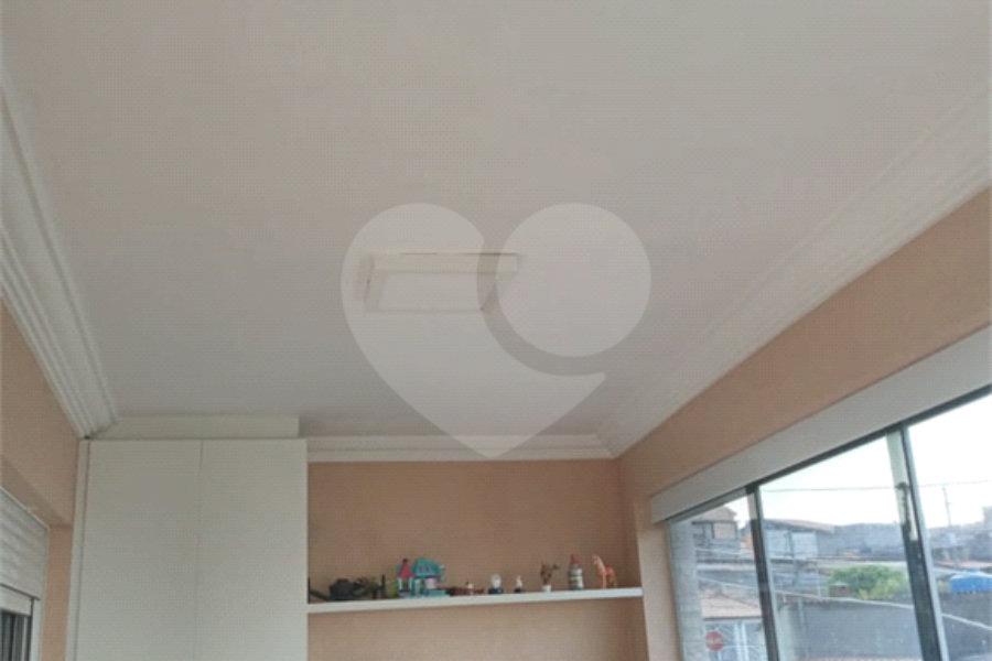 Sobrado à venda com 3 quartos, sendo 1 suíte, em Jardim Santa Beatriz, Guarulhos, SP