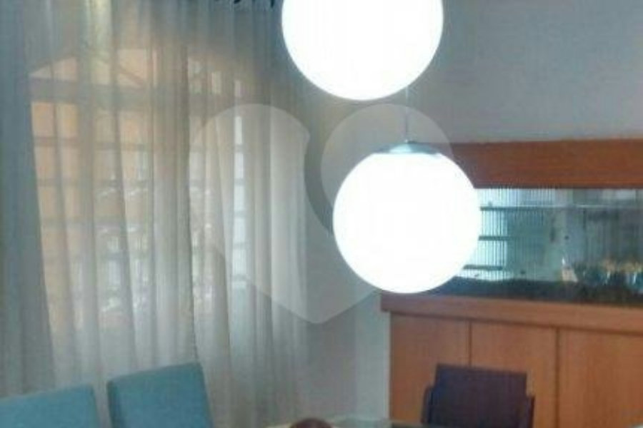Casa Térrea à venda com 3 quartos, sendo 1 suíte,  em Jardim Peri, São Paulo, SP
