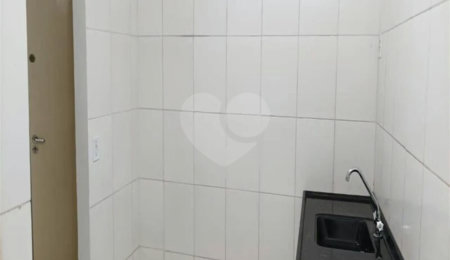 Apartamento à venda com 3 quartos em Itaim Paulista, São Paulo, SP