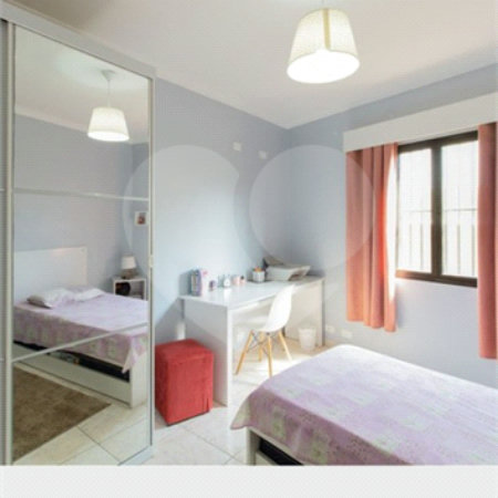 Sobrado à venda com 3 quartos, sendo 1 suíte, em Vila Curuçá, São Paulo, SP