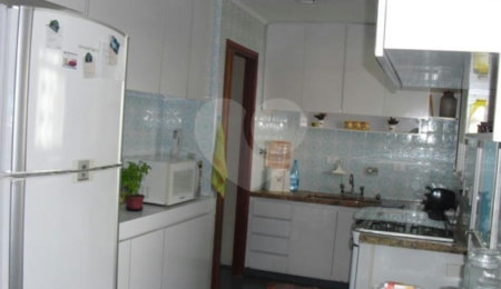 Apartamento à venda com 4 quartos, sendo 1 suíte,  em Campo Belo, São Paulo, SP