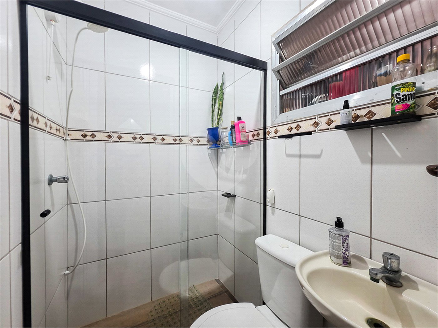 Casa à venda com 4 quartos, sendo 1 suíte, em Sapopemba, São Paulo, SP