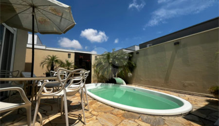 Casa à venda com 3 suítes no condomínio Portal dos Pinheiros, Itapetininga - SP