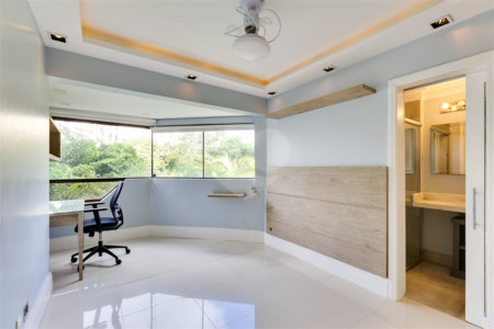 Apartamento à venda com 4 quartos, sendo 3 suítes, em Granja Julieta, São Paulo, SP