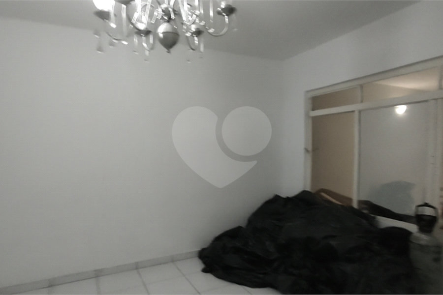 Casa à venda com 4 quartos, sendo 1 suíte, em Jardim Japão, São Paulo, SP