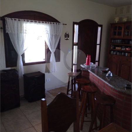 Sítio à venda com 4 quartos no Centro, Araçoiaba da Serra, SP