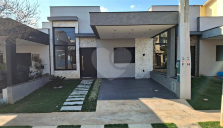 Casa à venda com 3 quartos, sendo 1 suíte, no condomínio Horto Florestal 1, Sorocaba - SP
