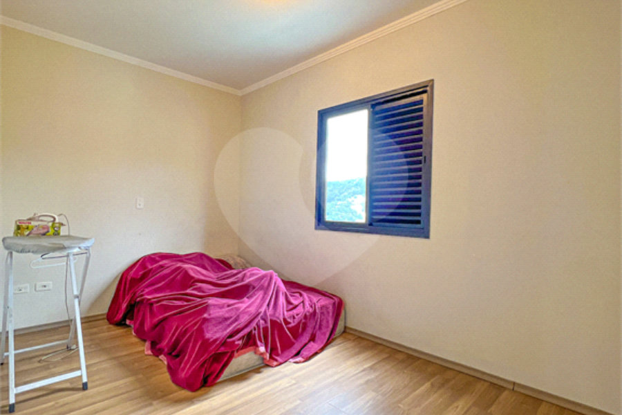 Sobrado à venda com 3 quartos, sendo 1 suíte,  em Tremembé, São Paulo, SP