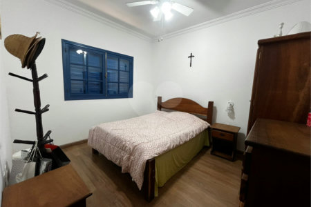 Casa à venda com 4 quartos, sendo 2 suítes,  em Vila São Gonçalo, Itapetininga, SP