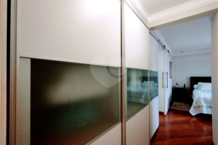 Apartamento para venda na Mooca com 4 suítes, 5 vagas. Condomínio Europa Cicero.