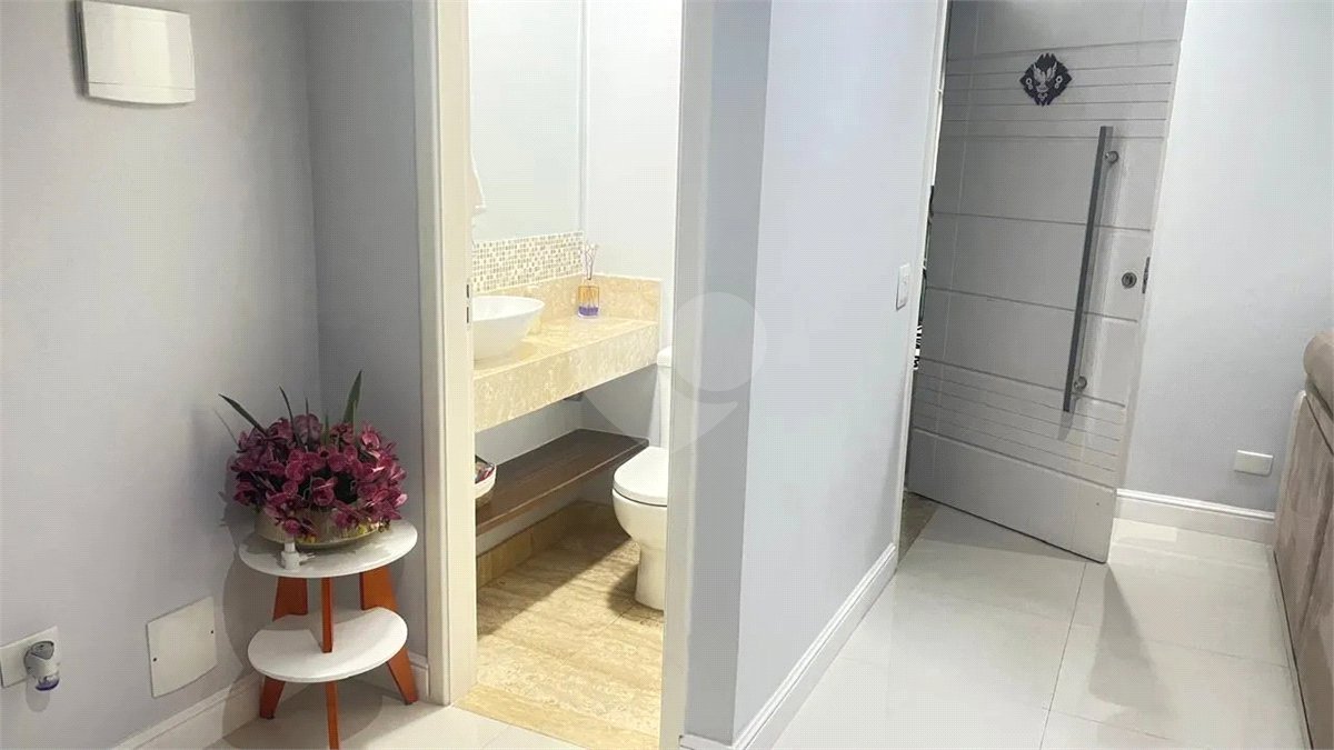 Casa à venda com 3 suítes em CUPECÊ, São Paulo, SP