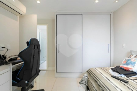 Apartamento à venda com 2 suítes em Vila Guiomar, Santo André, SP