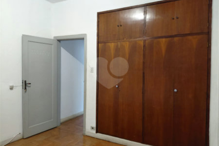 Sobrado à venda com 2 quartos em Vila Ipojuca, São Paulo, SP