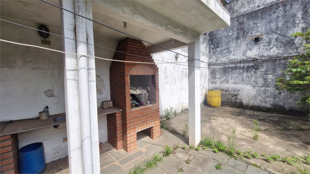 Sobrado à venda com 3 quartos, sendo 1 suíte, em Cidade São Francisco, São Paulo, SP