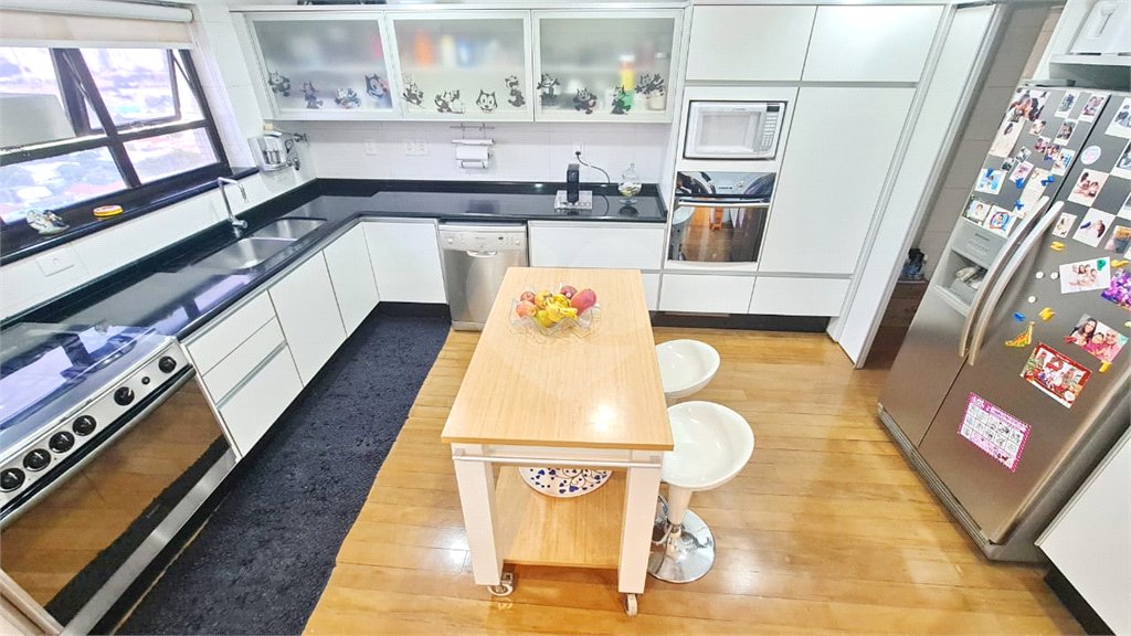 Apartamento à venda com 4 suítes em Vila Maria Alta, São Paulo, SP